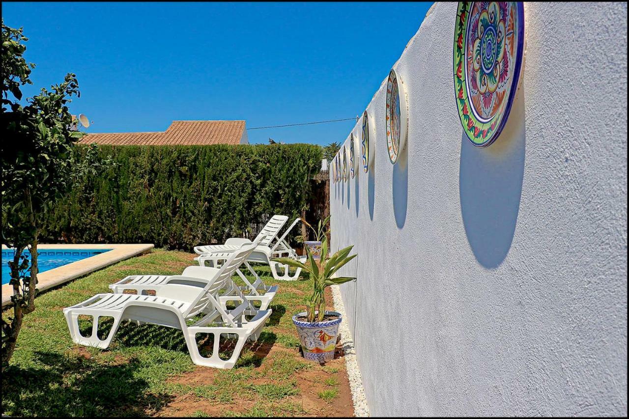 Bungalow Ramos III, con piscina compartida Conil De La Frontera Exterior foto