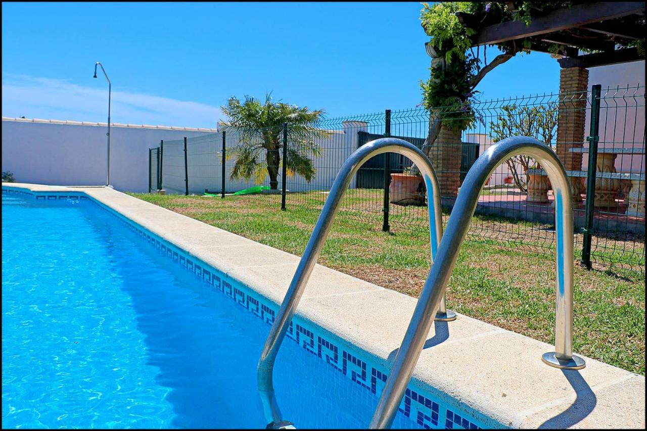 Bungalow Ramos III, con piscina compartida Conil De La Frontera Exterior foto